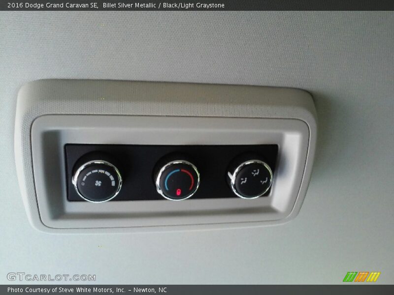 Billet Silver Metallic / Black/Light Graystone 2016 Dodge Grand Caravan SE