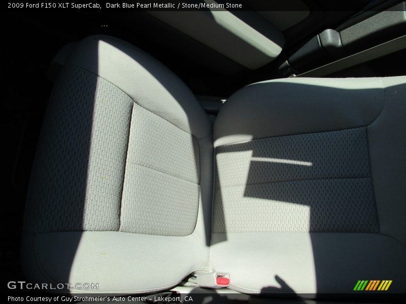 Dark Blue Pearl Metallic / Stone/Medium Stone 2009 Ford F150 XLT SuperCab