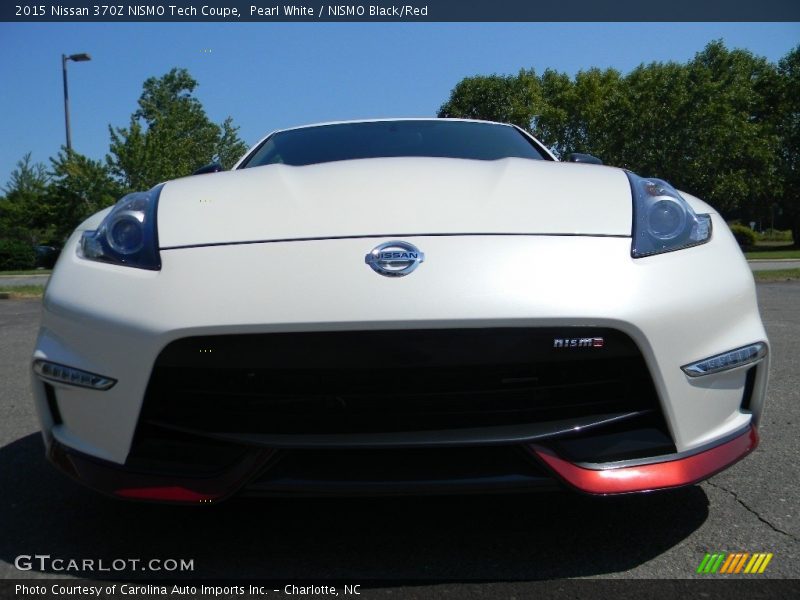 Pearl White / NISMO Black/Red 2015 Nissan 370Z NISMO Tech Coupe