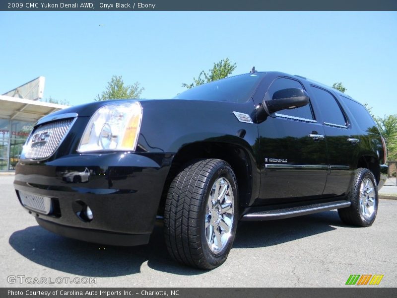 Onyx Black / Ebony 2009 GMC Yukon Denali AWD