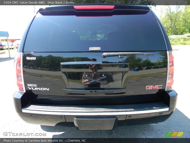 Onyx Black / Ebony 2009 GMC Yukon Denali AWD