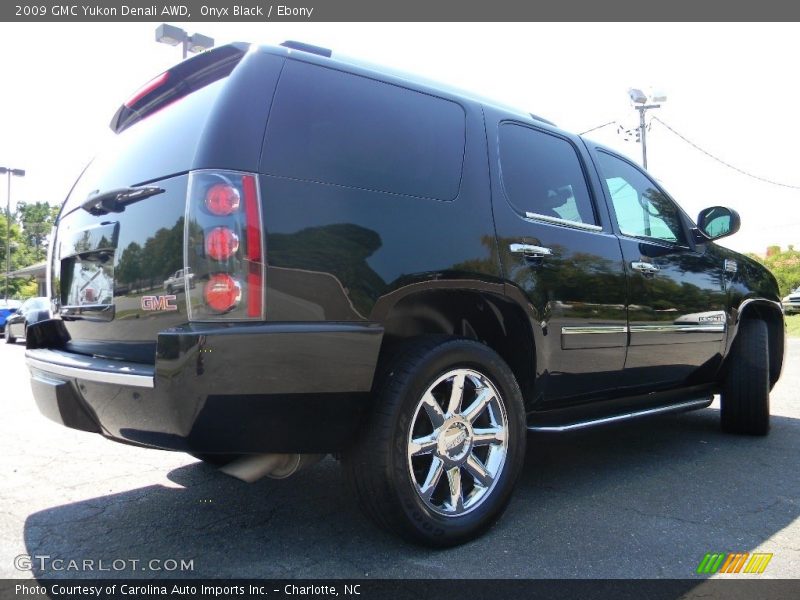 Onyx Black / Ebony 2009 GMC Yukon Denali AWD
