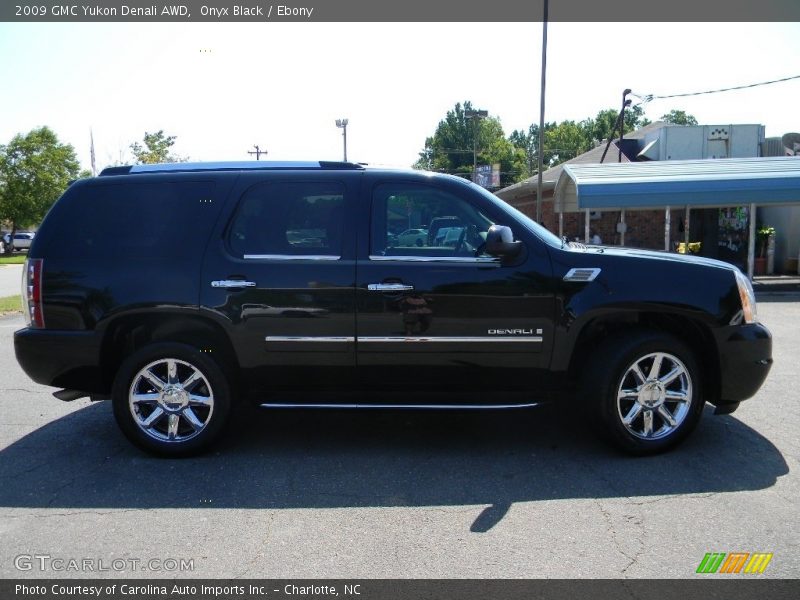Onyx Black / Ebony 2009 GMC Yukon Denali AWD