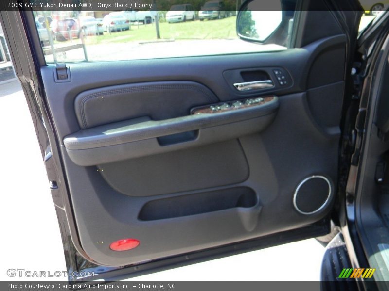 Onyx Black / Ebony 2009 GMC Yukon Denali AWD