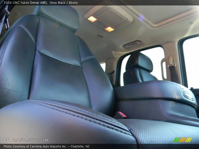 Onyx Black / Ebony 2009 GMC Yukon Denali AWD