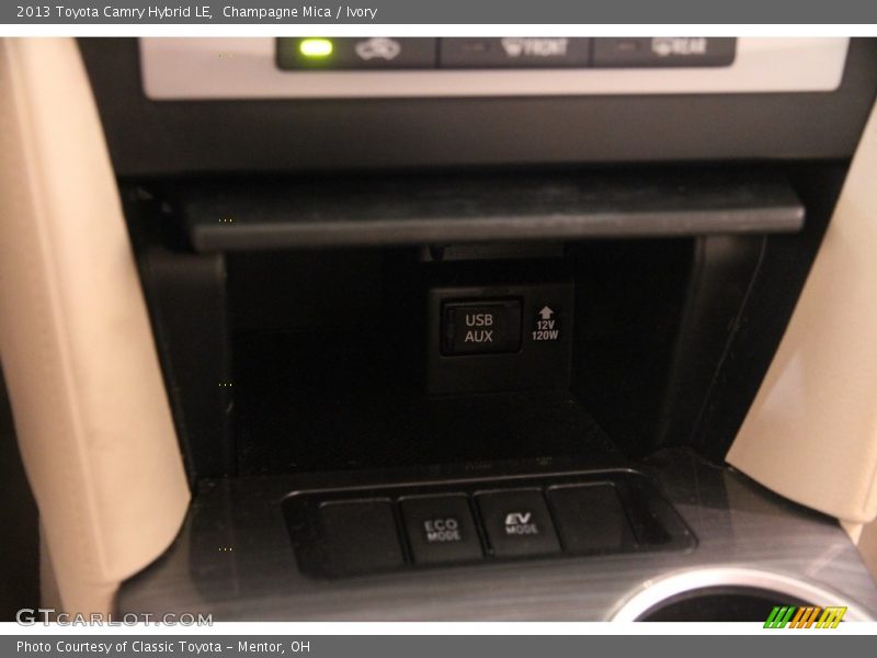 Champagne Mica / Ivory 2013 Toyota Camry Hybrid LE