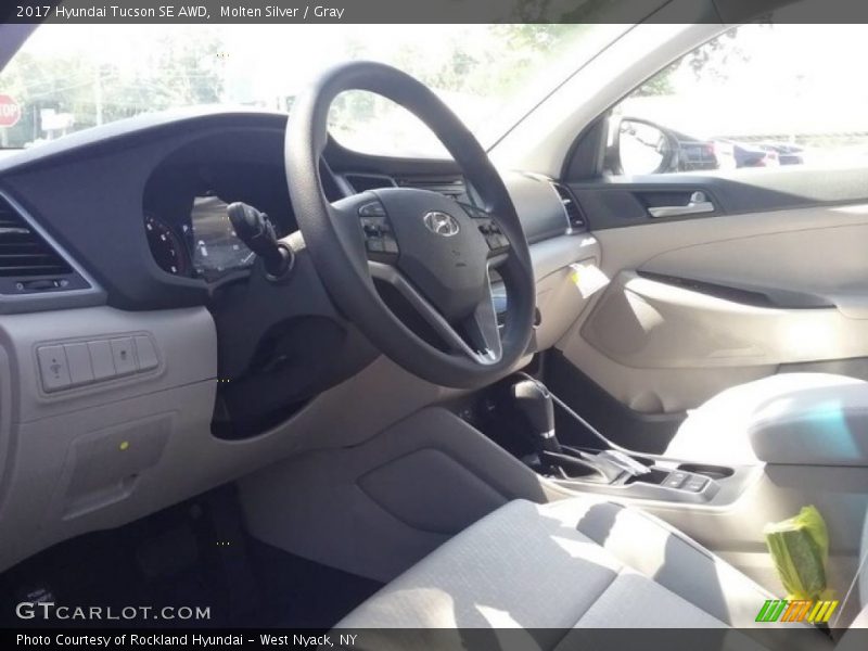 Molten Silver / Gray 2017 Hyundai Tucson SE AWD