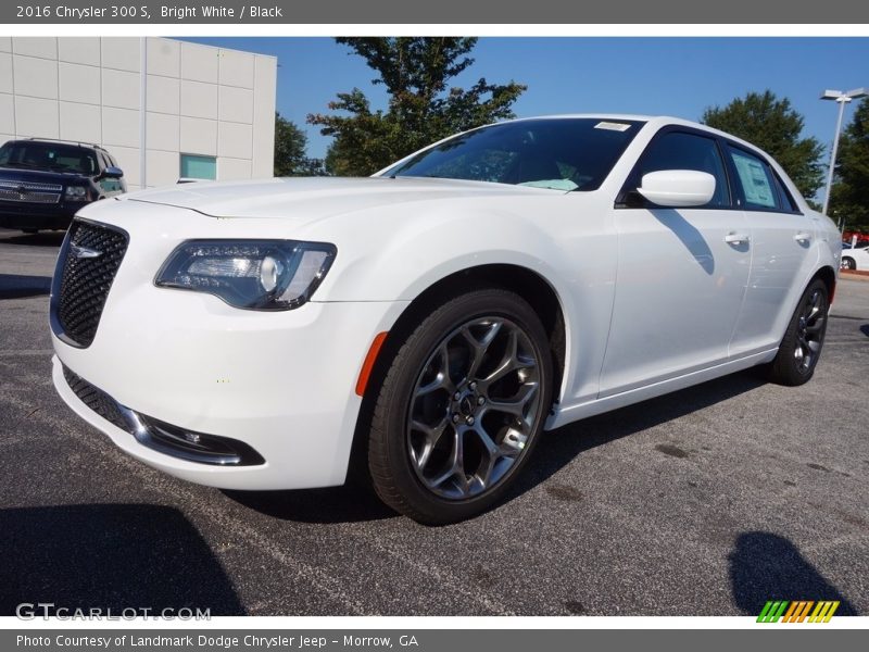 Bright White / Black 2016 Chrysler 300 S