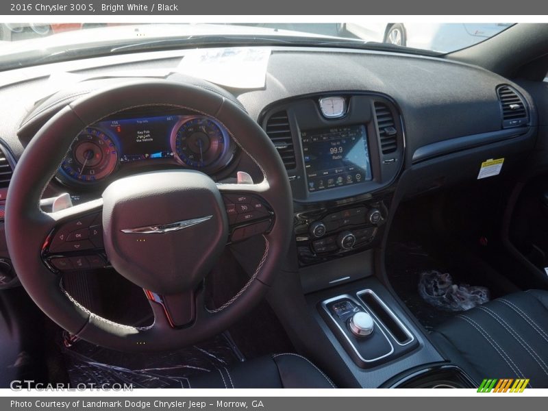 Bright White / Black 2016 Chrysler 300 S