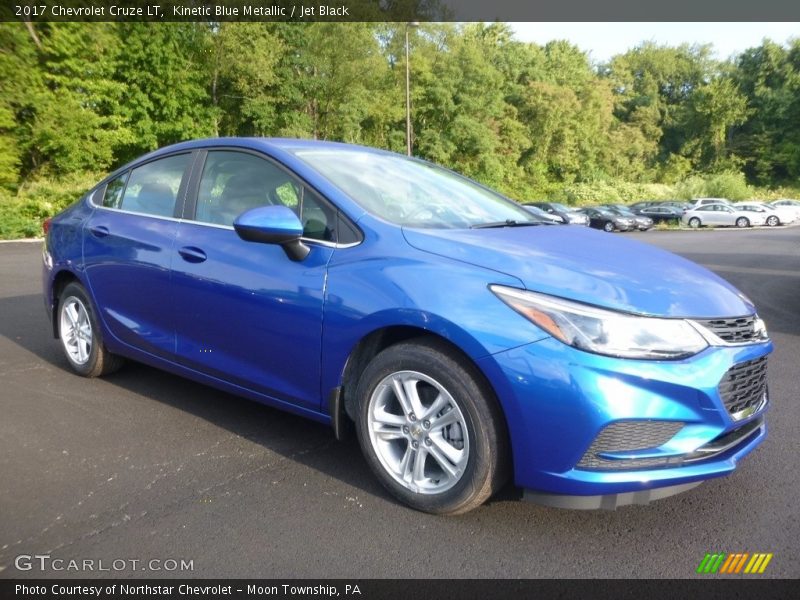 Kinetic Blue Metallic / Jet Black 2017 Chevrolet Cruze LT
