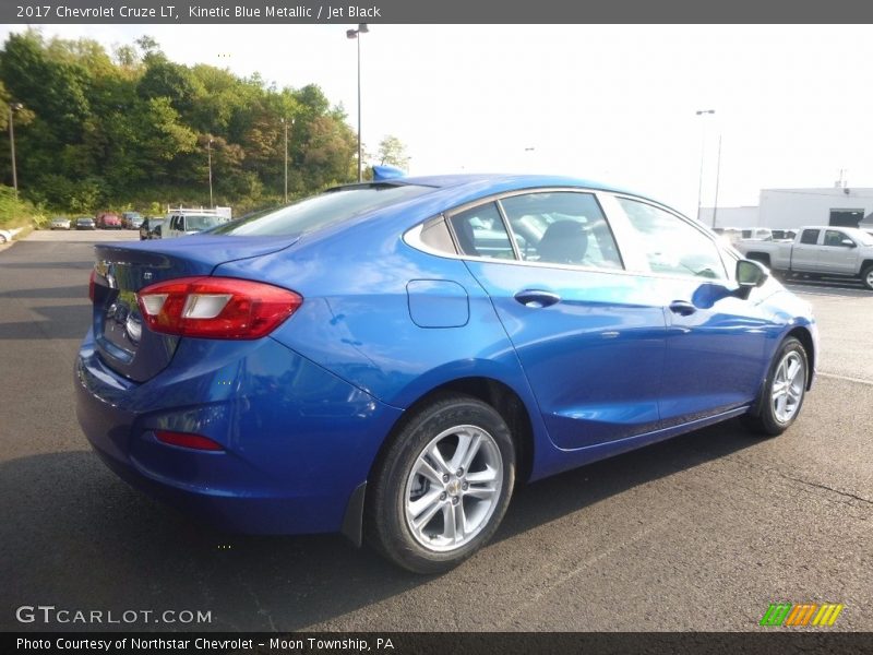 Kinetic Blue Metallic / Jet Black 2017 Chevrolet Cruze LT