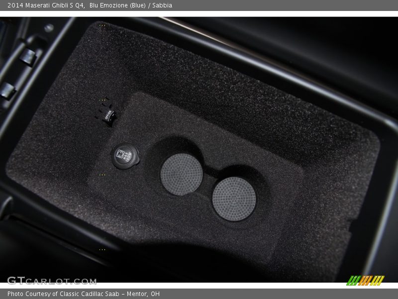 Blu Emozione (Blue) / Sabbia 2014 Maserati Ghibli S Q4