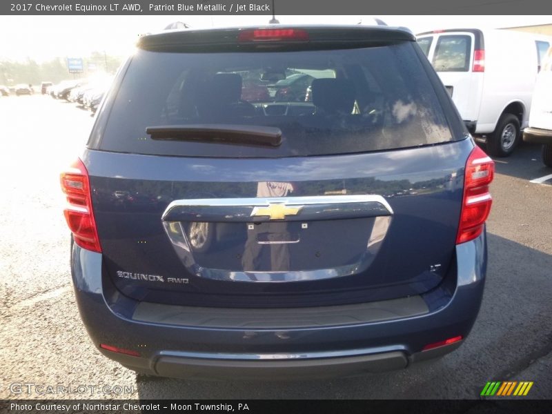 Patriot Blue Metallic / Jet Black 2017 Chevrolet Equinox LT AWD