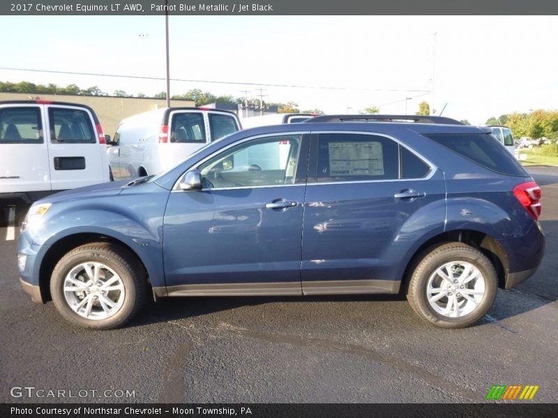 Patriot Blue Metallic / Jet Black 2017 Chevrolet Equinox LT AWD