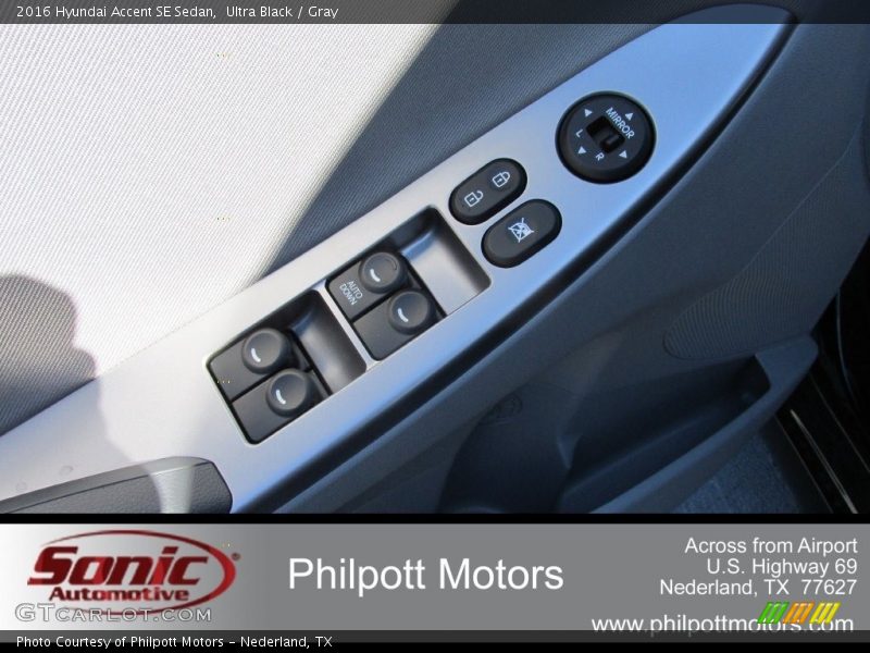 Ultra Black / Gray 2016 Hyundai Accent SE Sedan