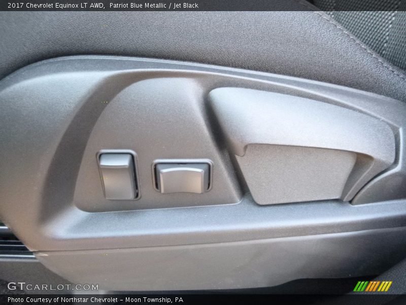 Patriot Blue Metallic / Jet Black 2017 Chevrolet Equinox LT AWD