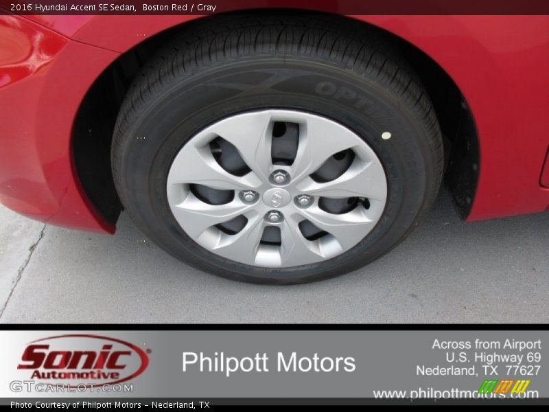 Boston Red / Gray 2016 Hyundai Accent SE Sedan
