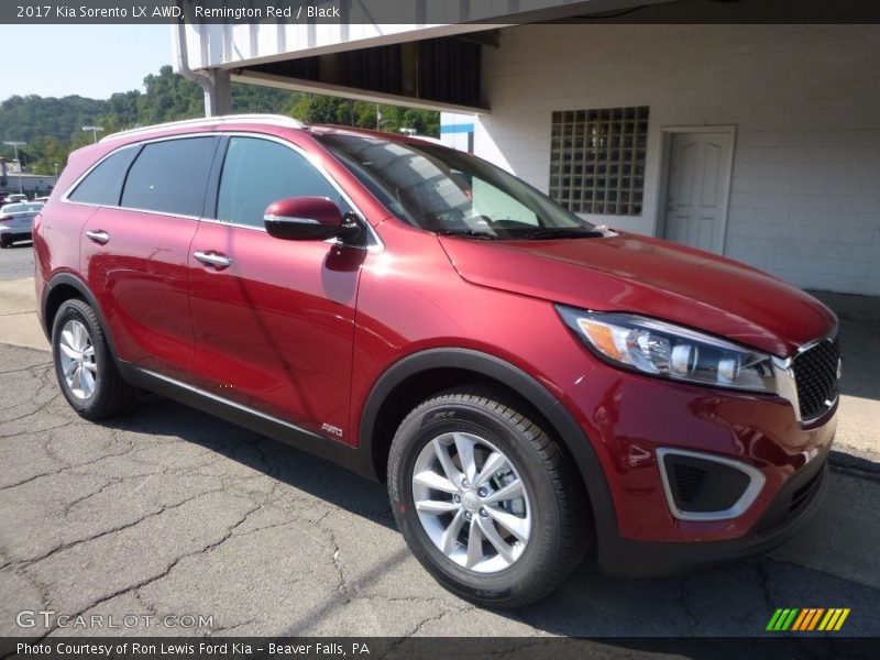 Front 3/4 View of 2017 Sorento LX AWD