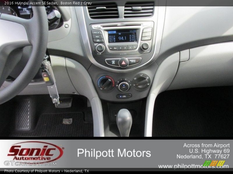 Boston Red / Gray 2016 Hyundai Accent SE Sedan