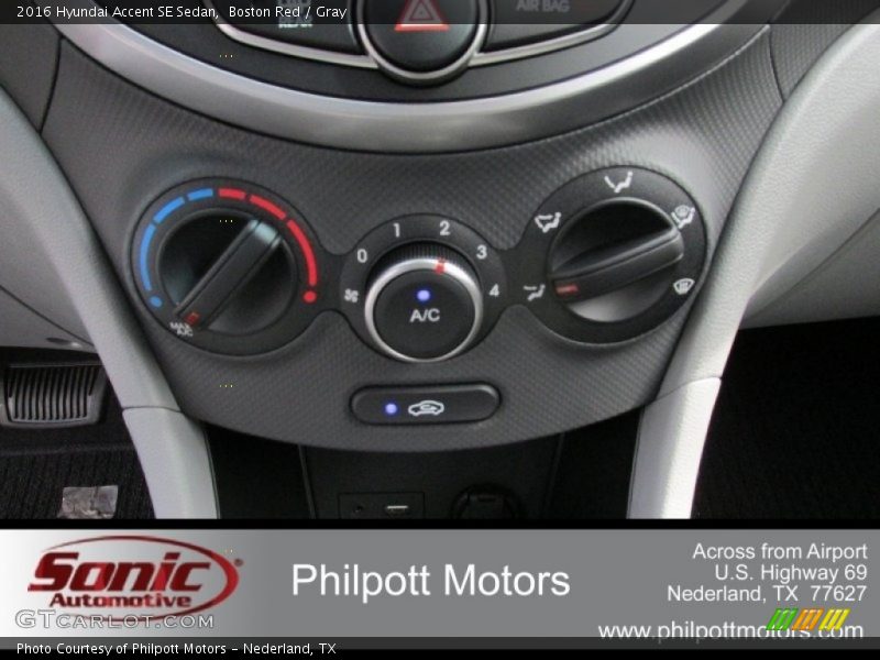 Boston Red / Gray 2016 Hyundai Accent SE Sedan