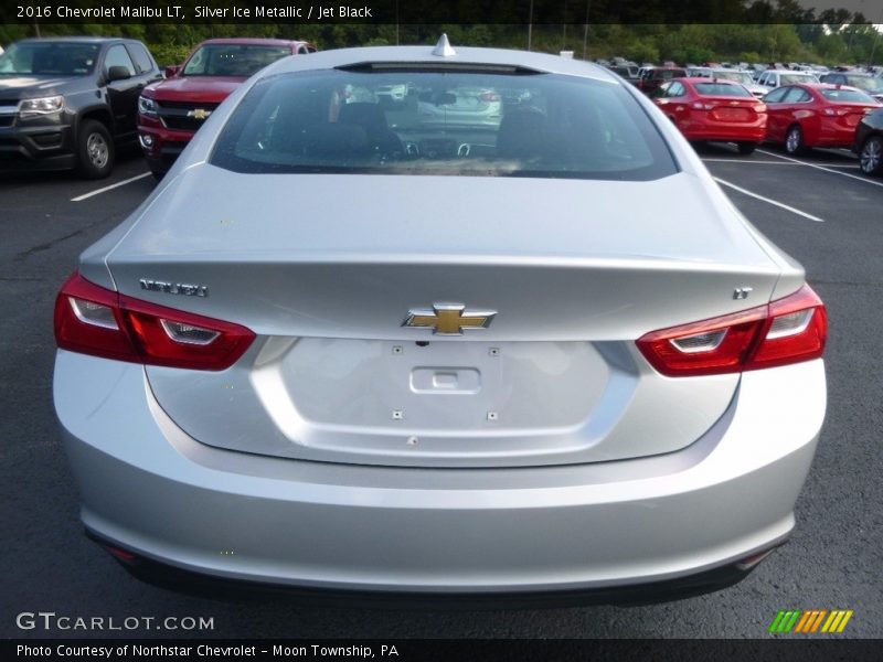 Silver Ice Metallic / Jet Black 2016 Chevrolet Malibu LT