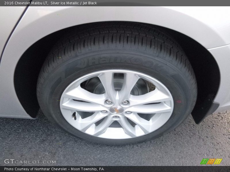 Silver Ice Metallic / Jet Black 2016 Chevrolet Malibu LT