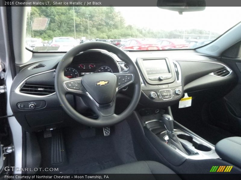Silver Ice Metallic / Jet Black 2016 Chevrolet Malibu LT