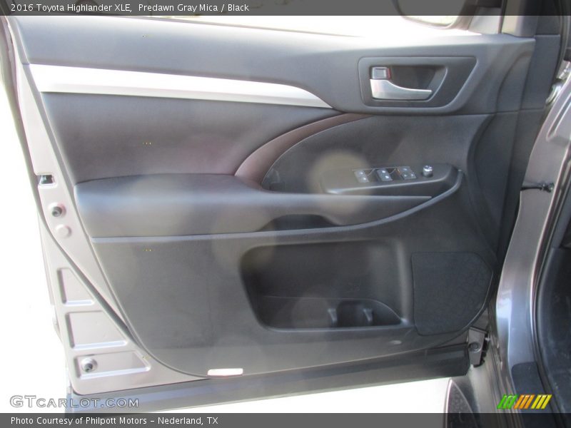 Predawn Gray Mica / Black 2016 Toyota Highlander XLE