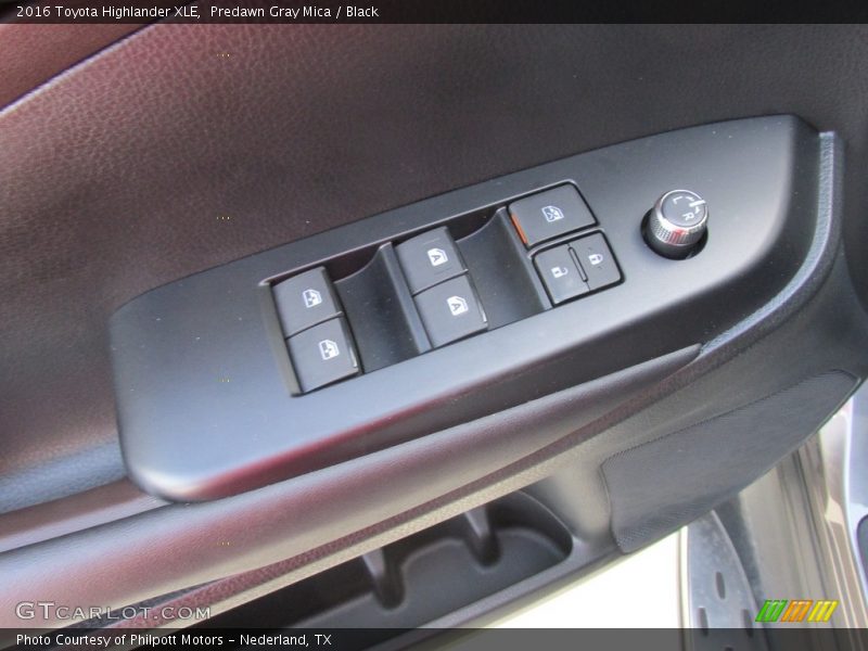 Predawn Gray Mica / Black 2016 Toyota Highlander XLE
