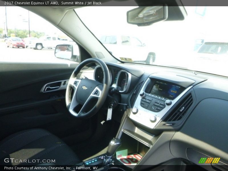 Summit White / Jet Black 2017 Chevrolet Equinox LT AWD