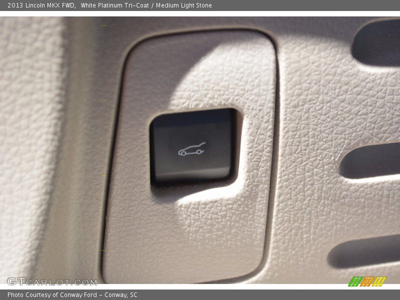 White Platinum Tri-Coat / Medium Light Stone 2013 Lincoln MKX FWD