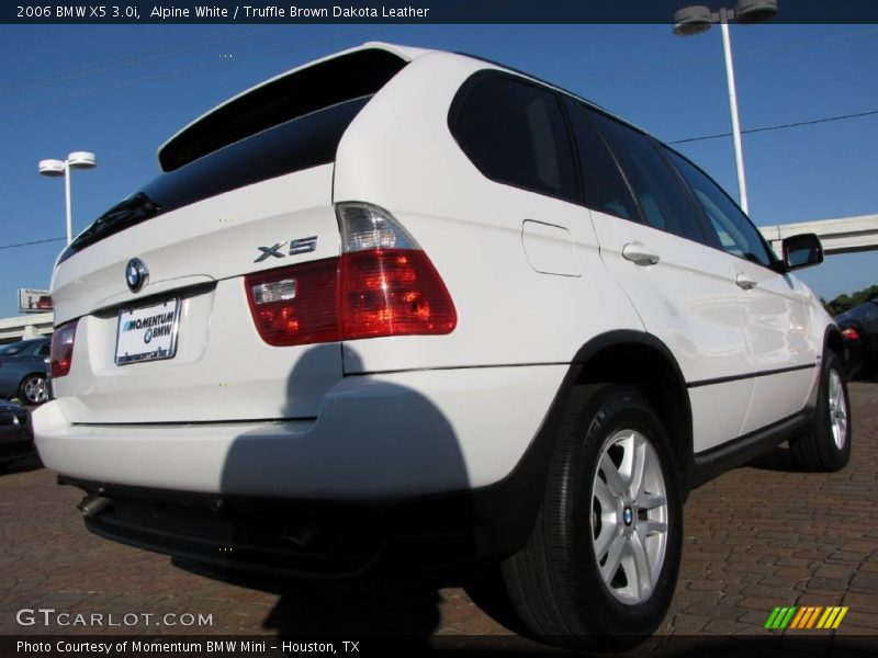 Alpine White / Truffle Brown Dakota Leather 2006 BMW X5 3.0i