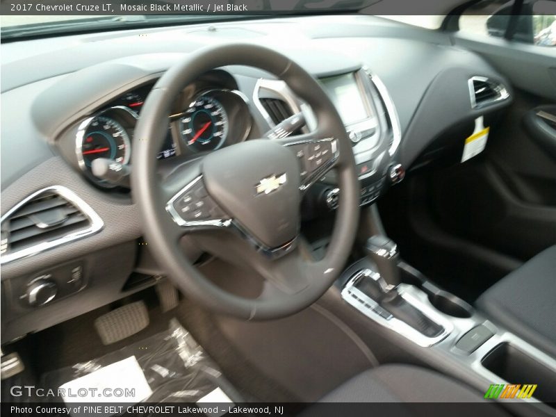 Mosaic Black Metallic / Jet Black 2017 Chevrolet Cruze LT