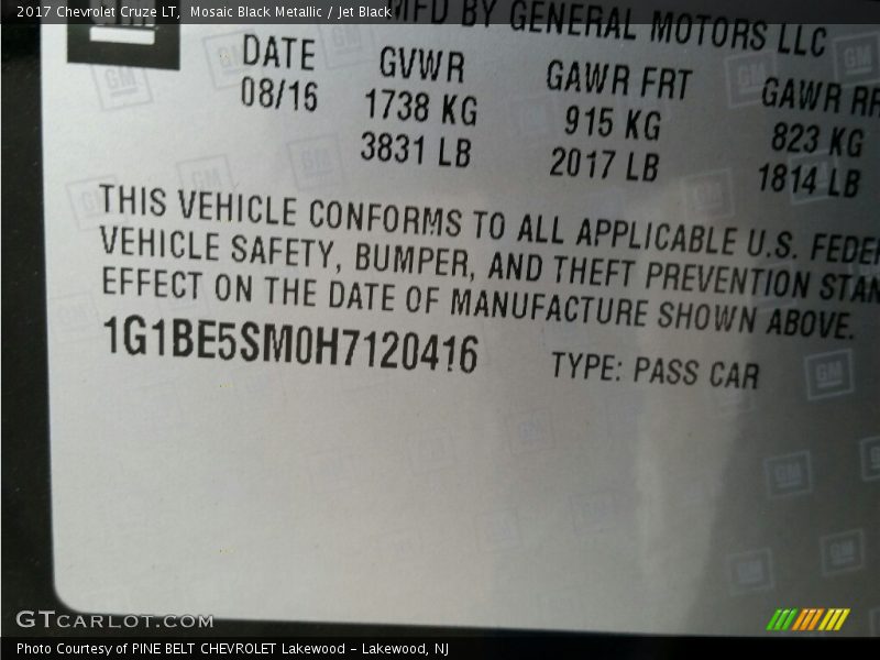 Mosaic Black Metallic / Jet Black 2017 Chevrolet Cruze LT