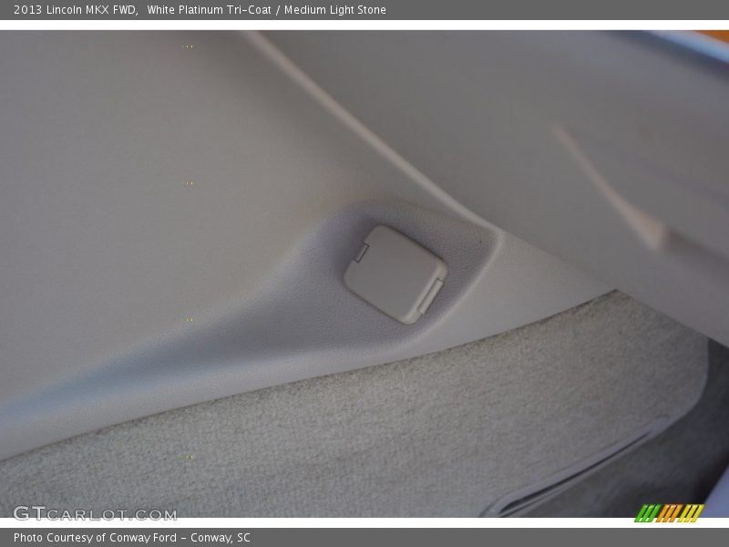 White Platinum Tri-Coat / Medium Light Stone 2013 Lincoln MKX FWD