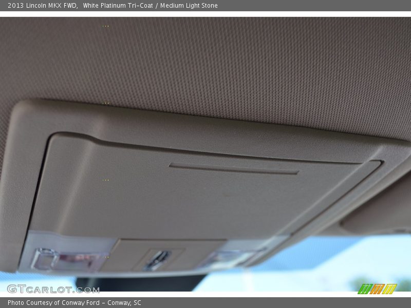 White Platinum Tri-Coat / Medium Light Stone 2013 Lincoln MKX FWD
