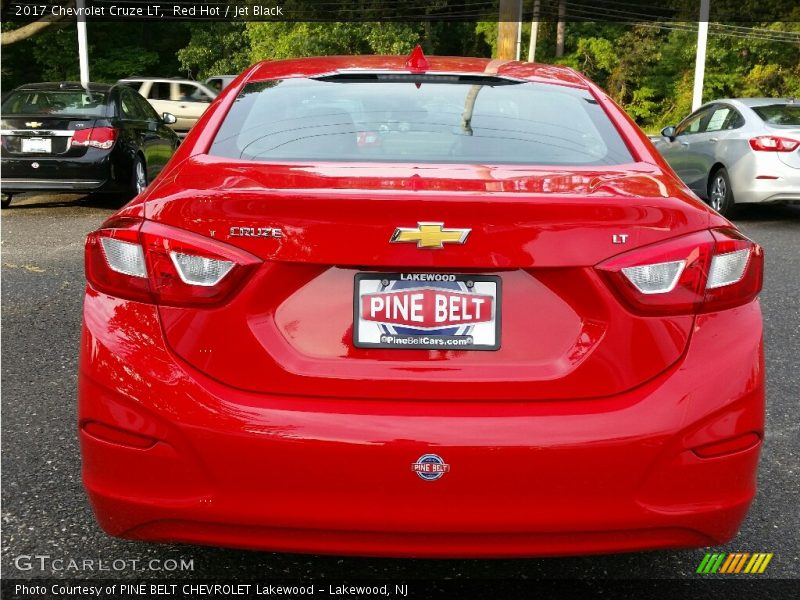 Red Hot / Jet Black 2017 Chevrolet Cruze LT