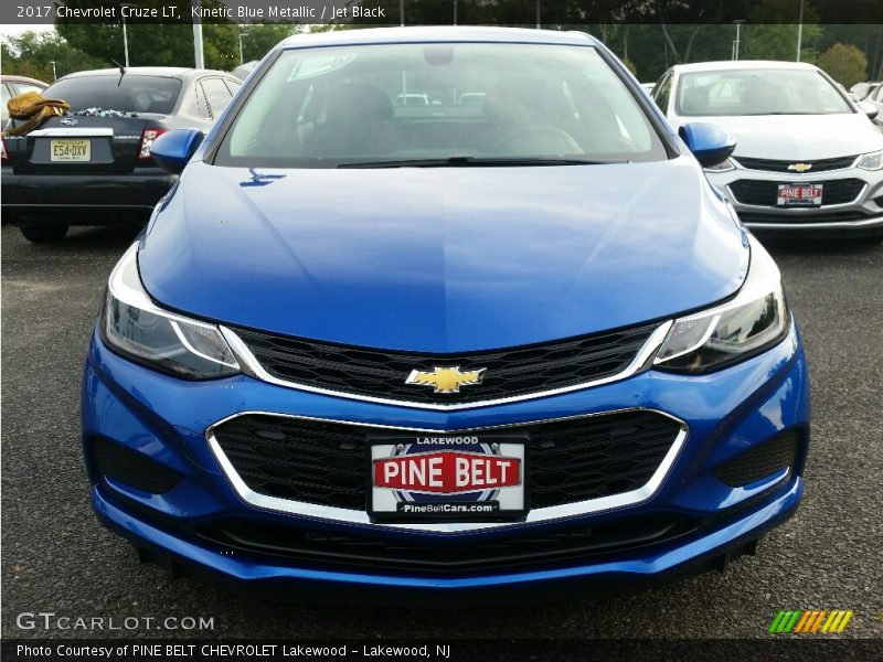 Kinetic Blue Metallic / Jet Black 2017 Chevrolet Cruze LT