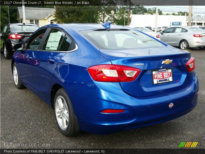 Kinetic Blue Metallic / Jet Black 2017 Chevrolet Cruze LT