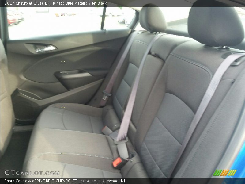 Kinetic Blue Metallic / Jet Black 2017 Chevrolet Cruze LT