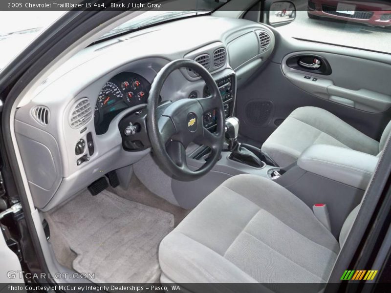 Black / Light Gray 2005 Chevrolet TrailBlazer LS 4x4