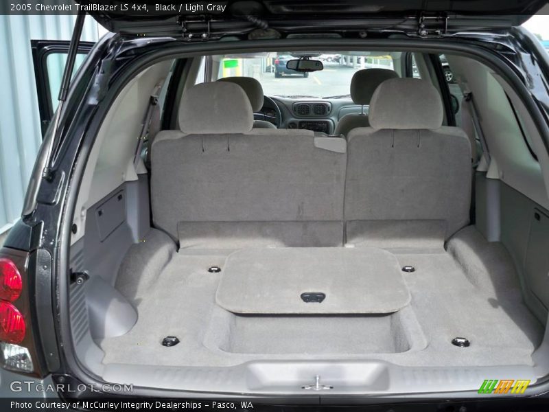 Black / Light Gray 2005 Chevrolet TrailBlazer LS 4x4