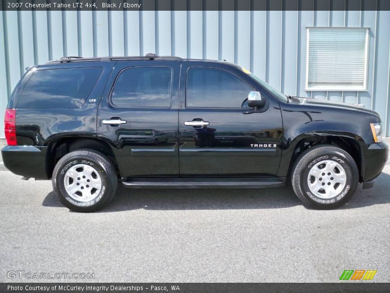 Black / Ebony 2007 Chevrolet Tahoe LTZ 4x4