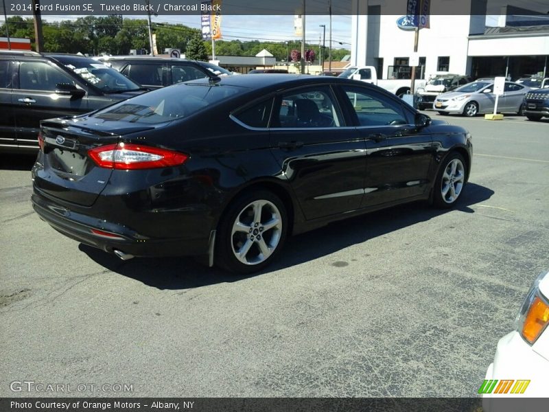 Tuxedo Black / Charcoal Black 2014 Ford Fusion SE