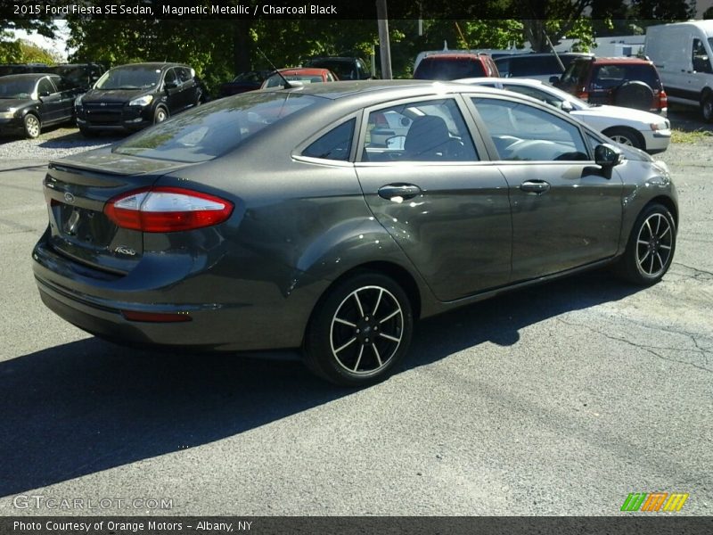 Magnetic Metallic / Charcoal Black 2015 Ford Fiesta SE Sedan