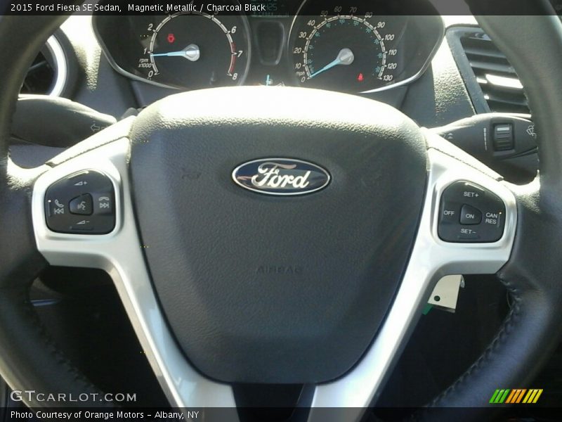 Magnetic Metallic / Charcoal Black 2015 Ford Fiesta SE Sedan