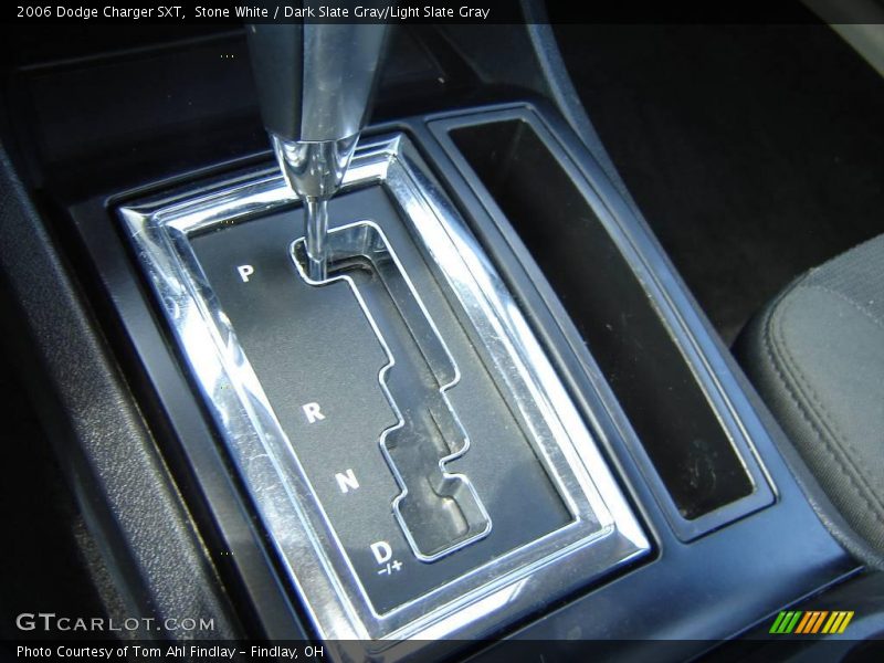 Stone White / Dark Slate Gray/Light Slate Gray 2006 Dodge Charger SXT