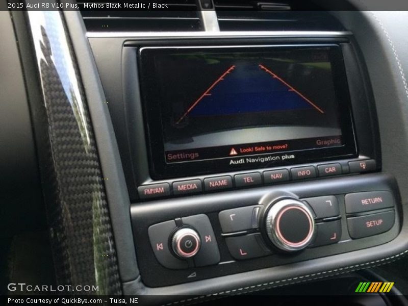 Controls of 2015 R8 V10 Plus