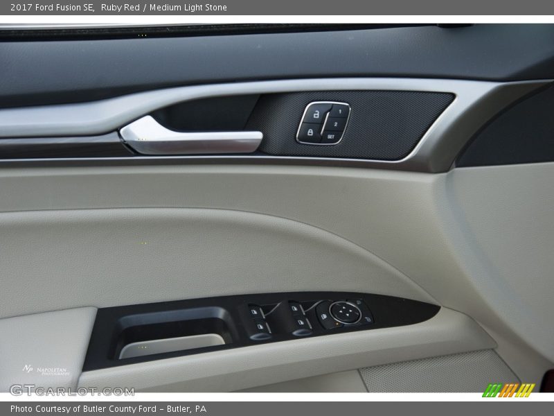 Ruby Red / Medium Light Stone 2017 Ford Fusion SE