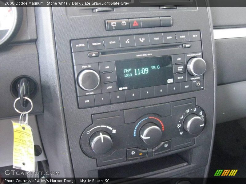 Stone White / Dark Slate Gray/Light Slate Gray 2008 Dodge Magnum